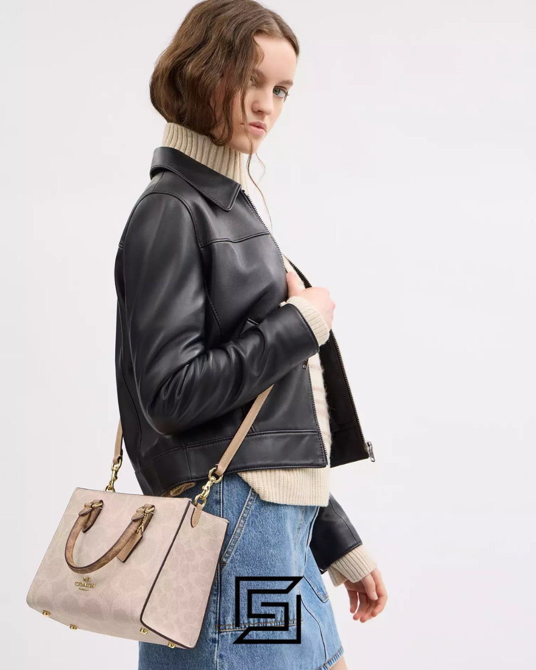 Maggie Small Tote Bag In Blocked Signature Canvas CY676 Khaki
