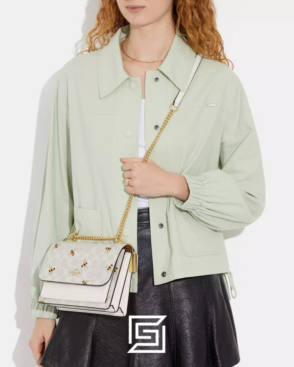 Klare Crossbody Bag In Signature Canvas With Bee Print CH515