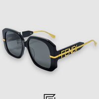 نظارة شمسية FENDI FE40065 للنساء - أسود