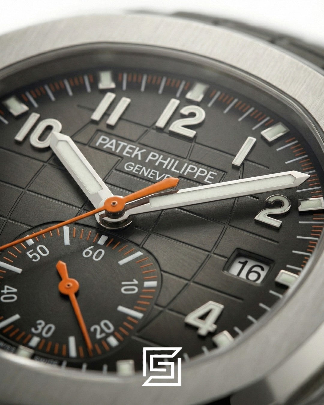 Patek Philippe Aquanaut Chronograph – Black Dial × Grey Rubber Strap – Japanese Automatic