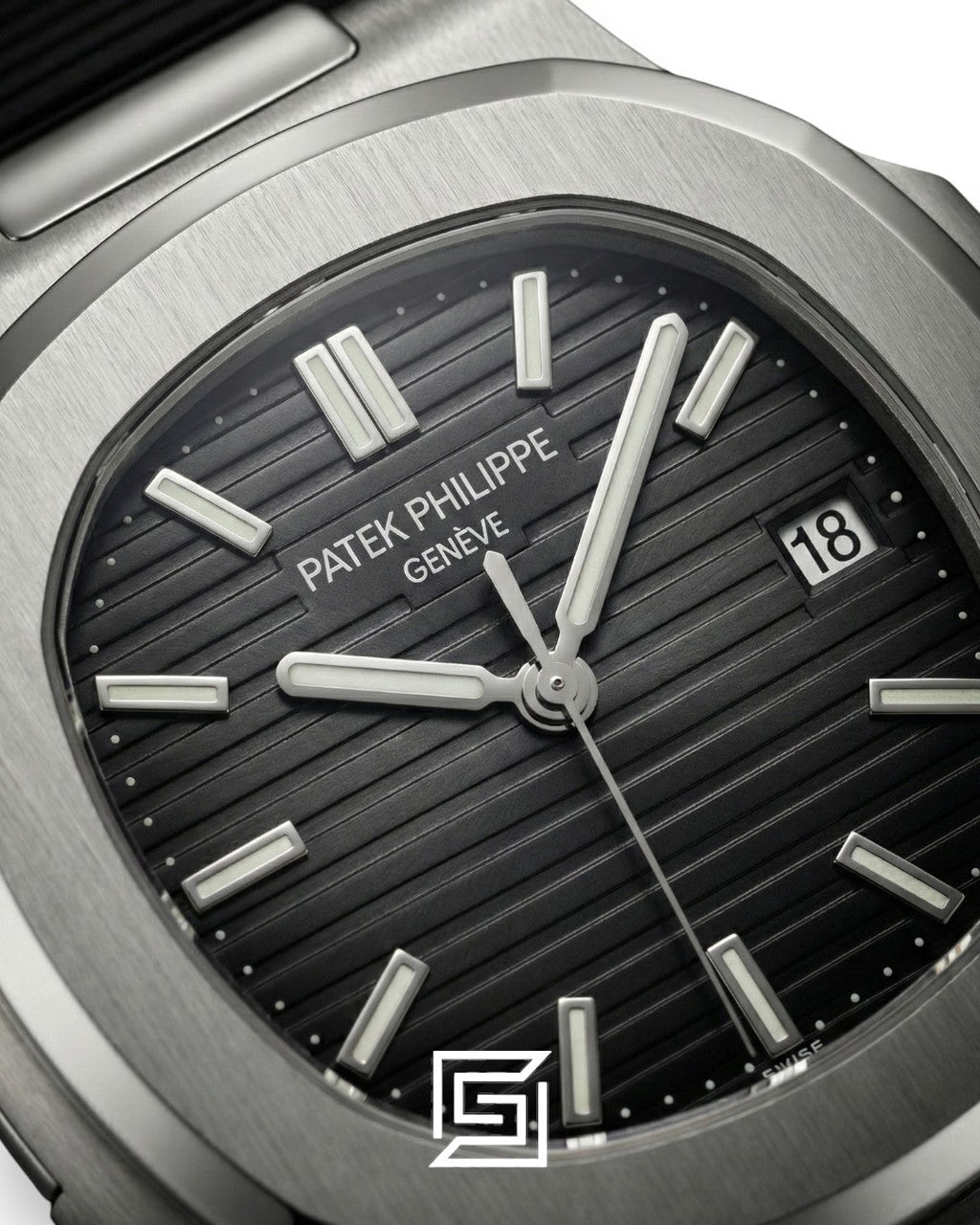 Patek Philippe Nautilus – Black Dial – Black Rubber Strap – Japanese Automatic