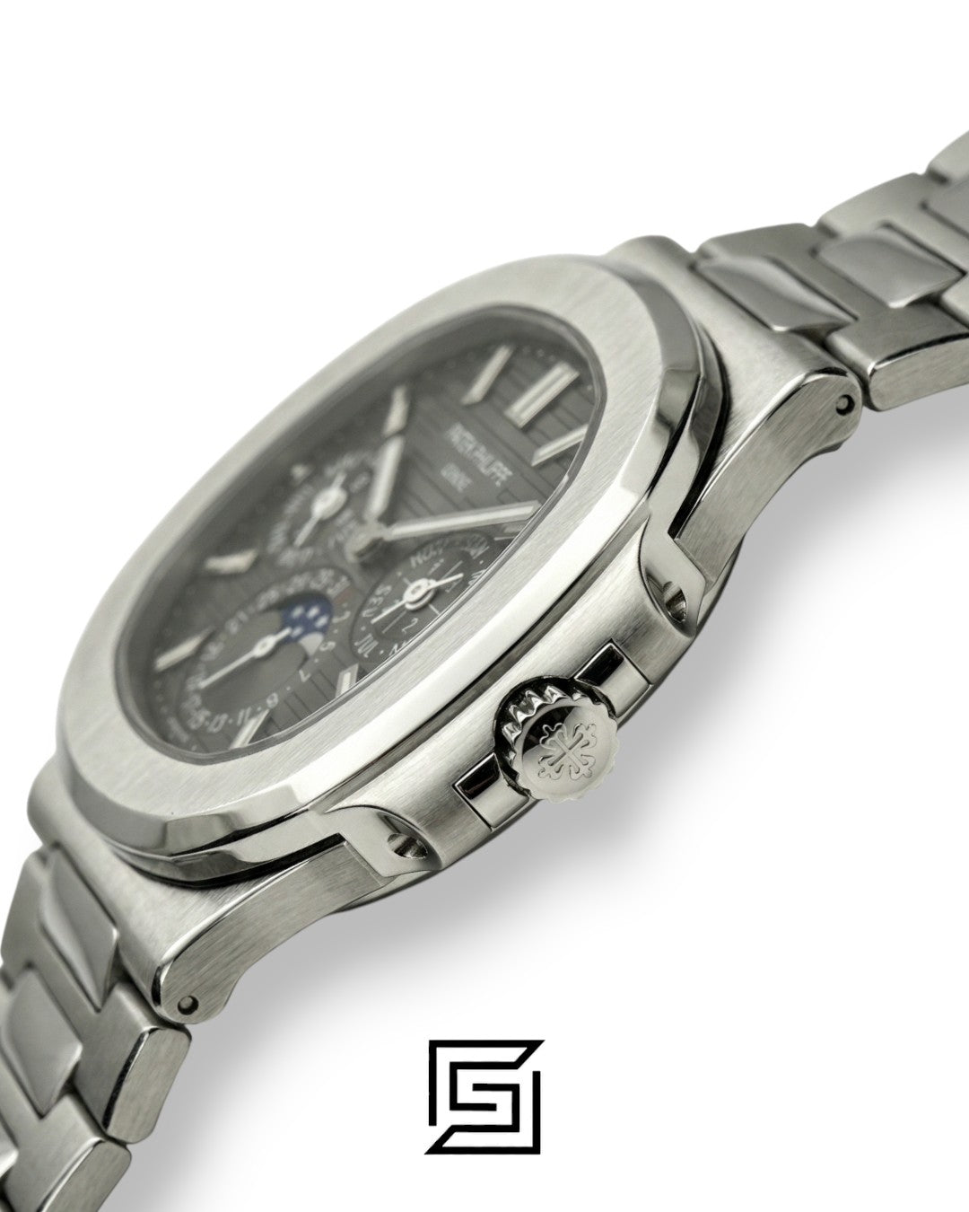 Patek Philippe Nautilus Perpetual Calendar – Grey Dial – Japanese Automatic Chronograph – Stainless Steel Bracelet