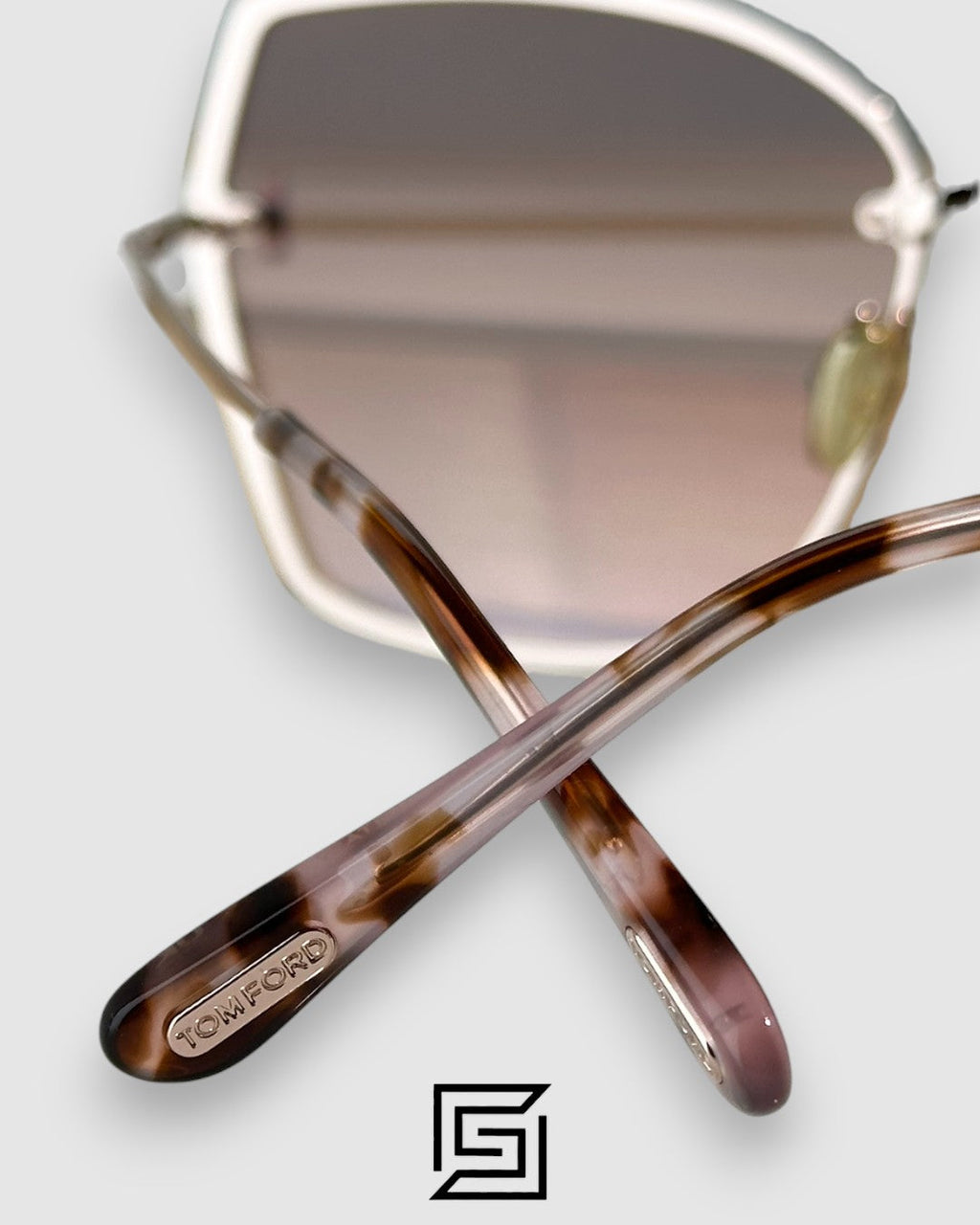 Tom Ford FT1107 عدسات مرآة بنية وإطار ذهبي