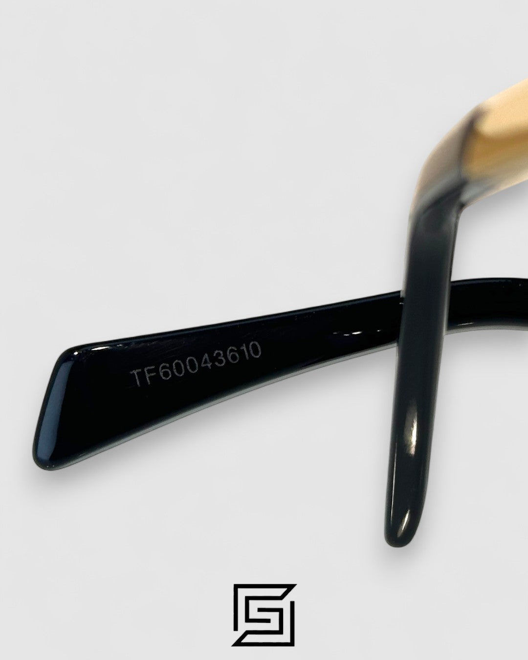 CELINE CL40254U Black Lenses Gold Frame