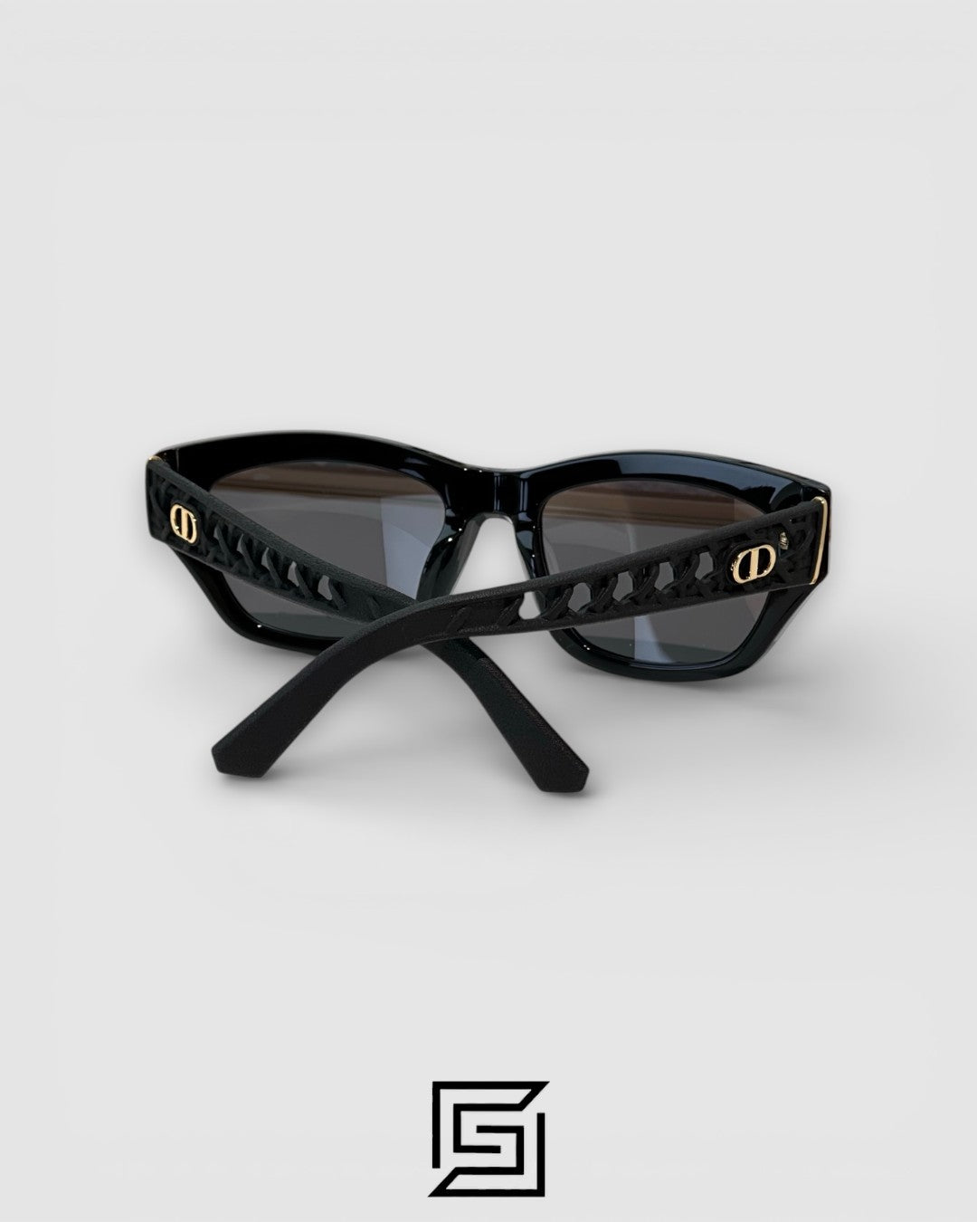 نظارات شمسية فاخرة Dior VeryDior S2F بعدسات سوداء وإطار أسود