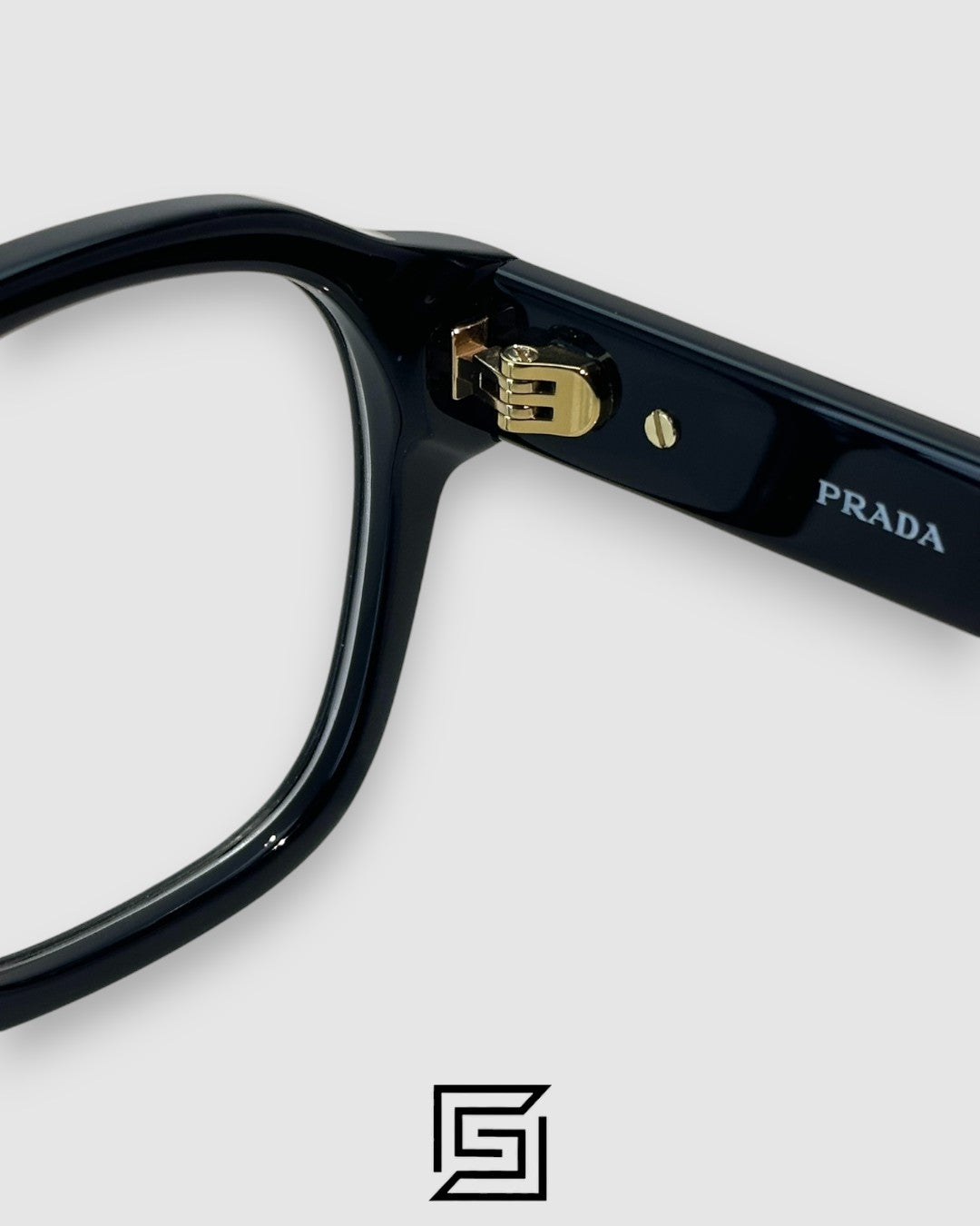 Prada SPR A16 إطار أسود معدن ذهبي عدسات سوداء