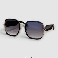 BV40070U Sunglasses - Black - Grey