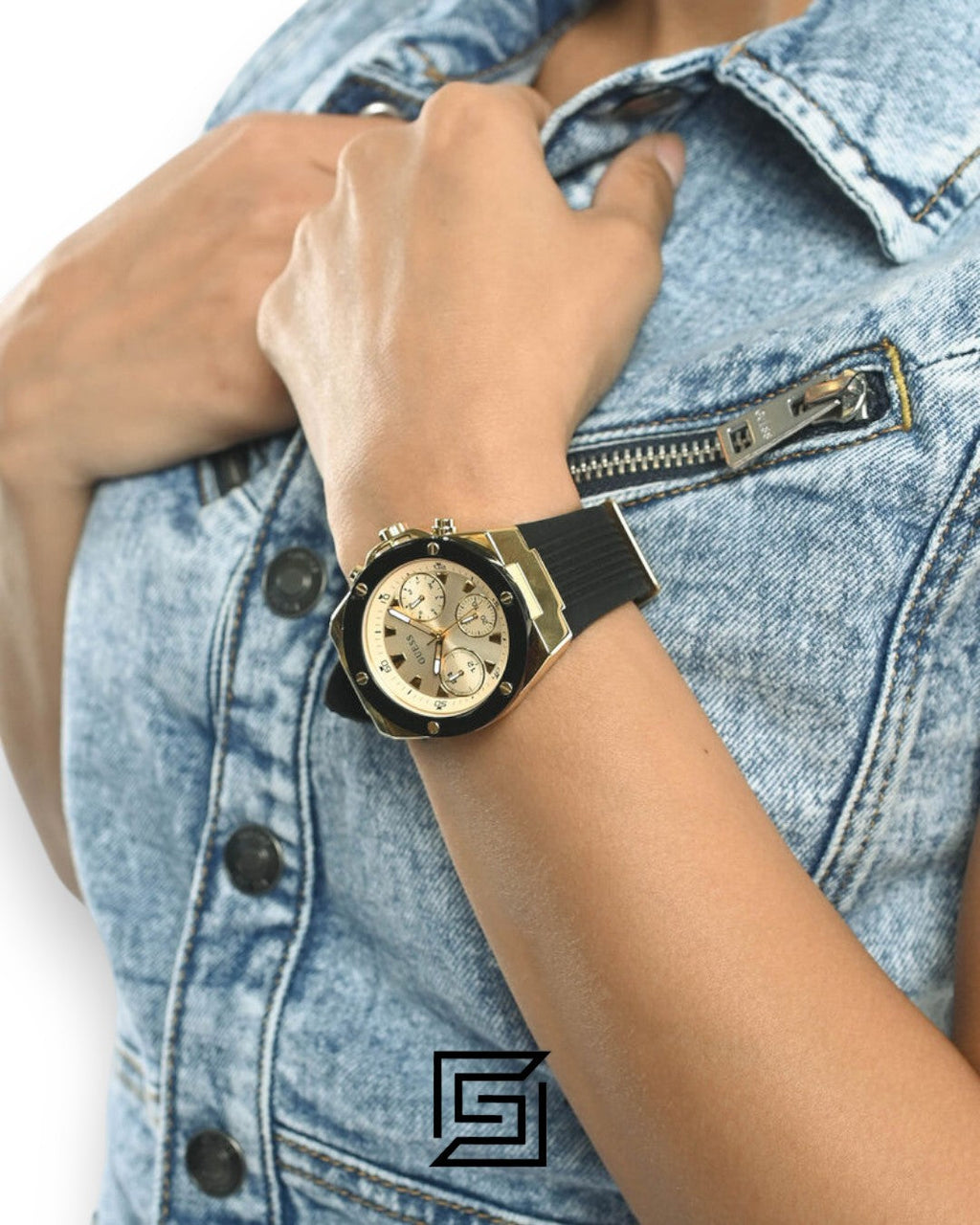 ساعة يد Guess GW0030L2 مينا ذهبي