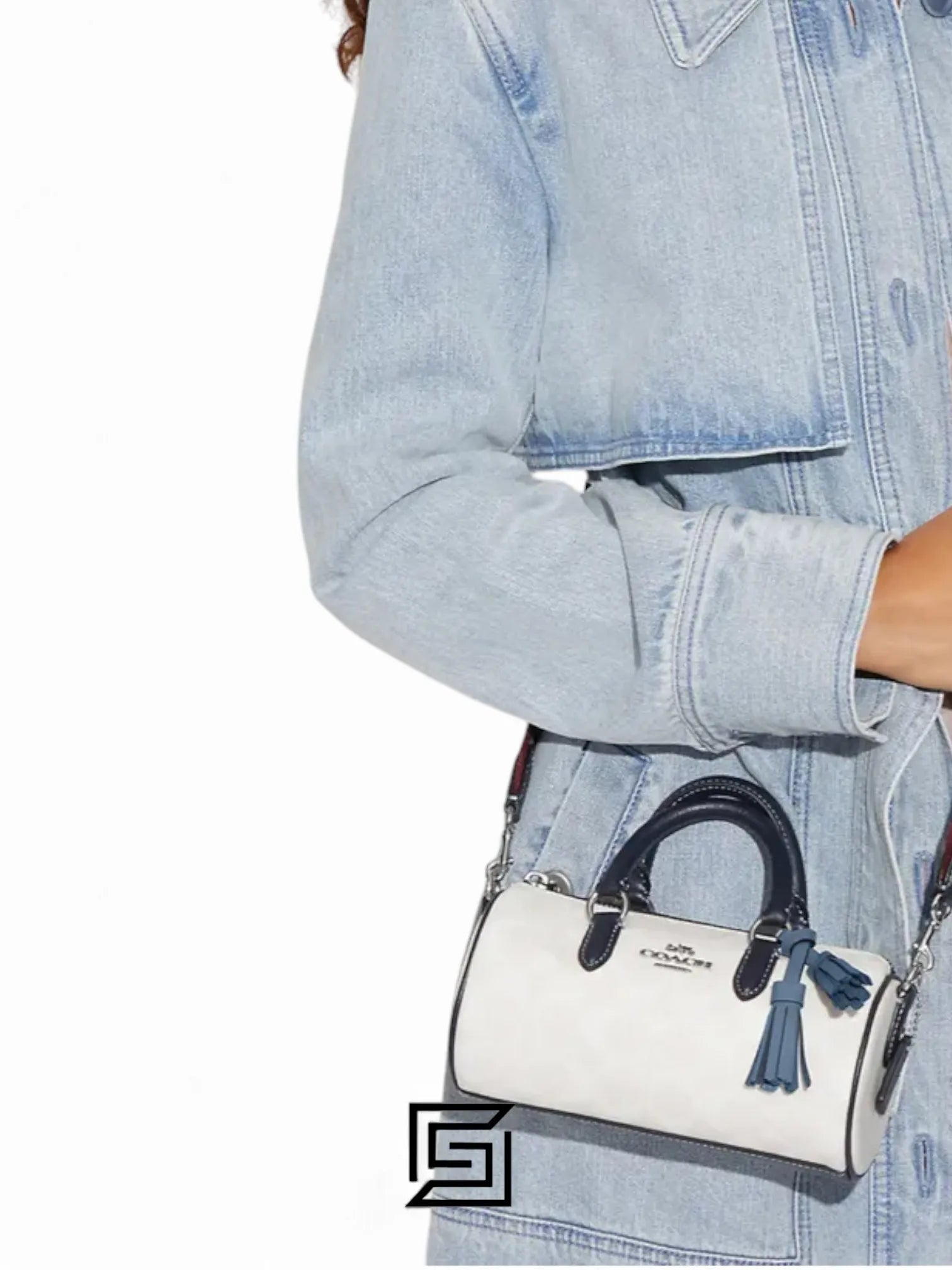 Lacey Crossbody Bag In Signature Canvas CB874‏