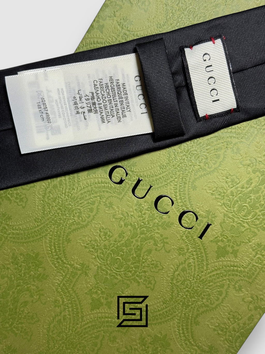 Gucci - Black Color With Big Gold Bee