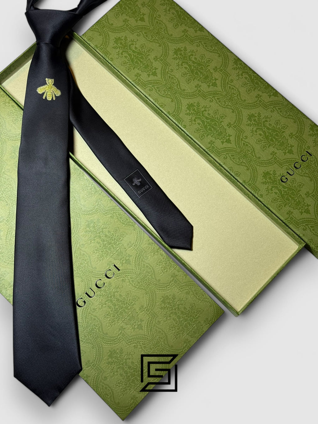 Gucci - Black Color With Big Gold Bee