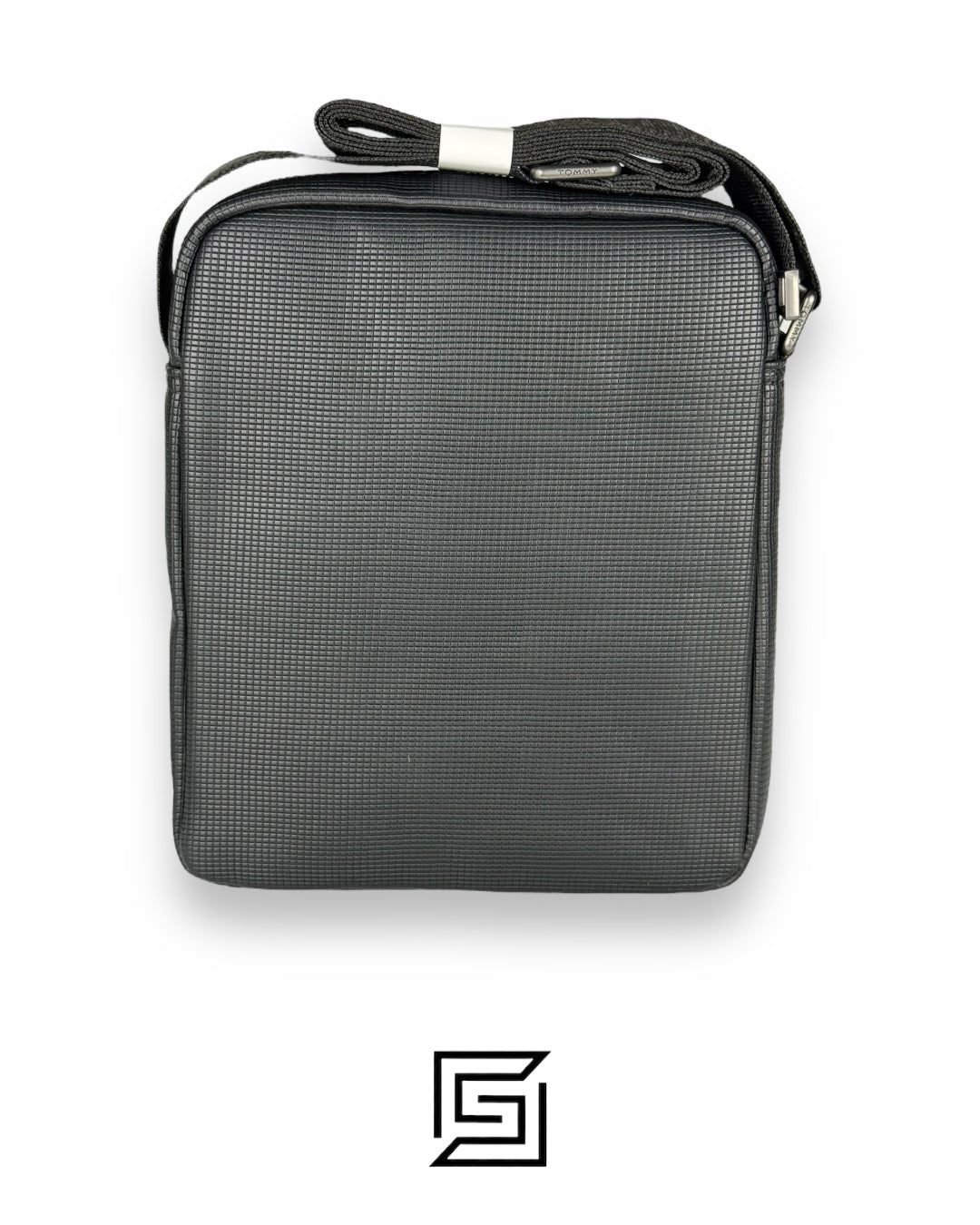 Tommy Hilfiger CROSS BAG BG4-201 BLACK